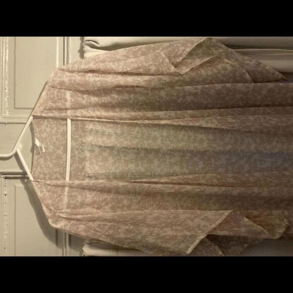 Lauren Conrad Pink and Cream Floral Kimono M-XL - Picture 3 of 7